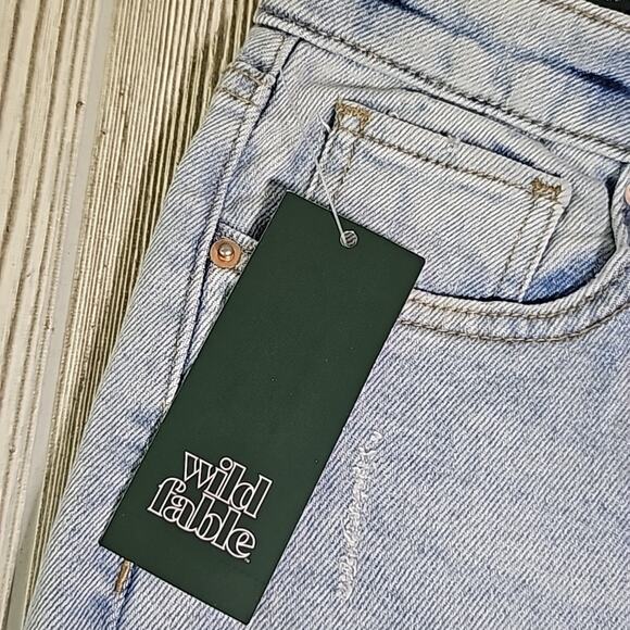 Wild Fable Super High Rise Straight Light Wash Distressed Jeans Womens 0/31" NEW - Picture 10 of 15